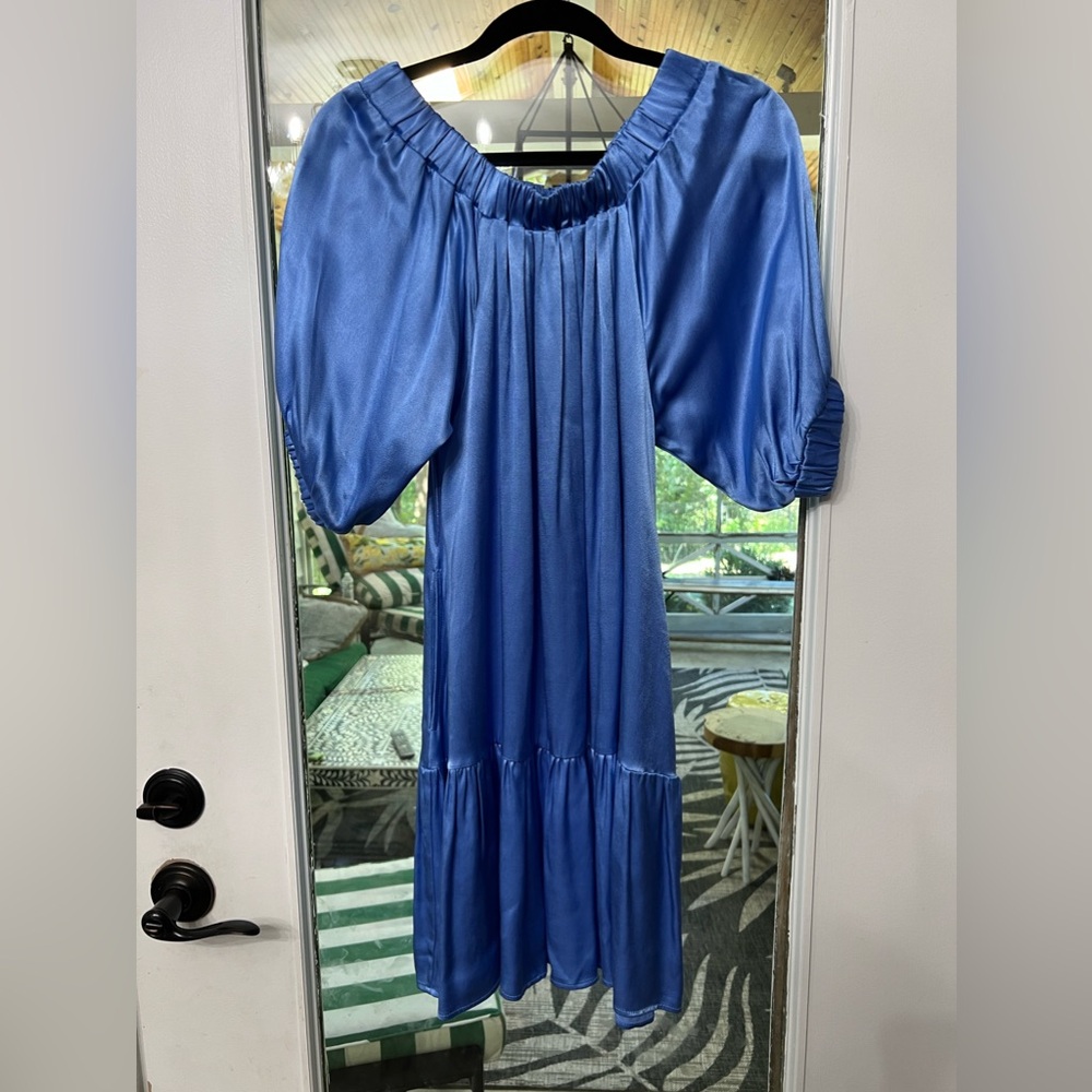 🌹💙Rose & Crown💙🌹Blue Satin Dress Size Small